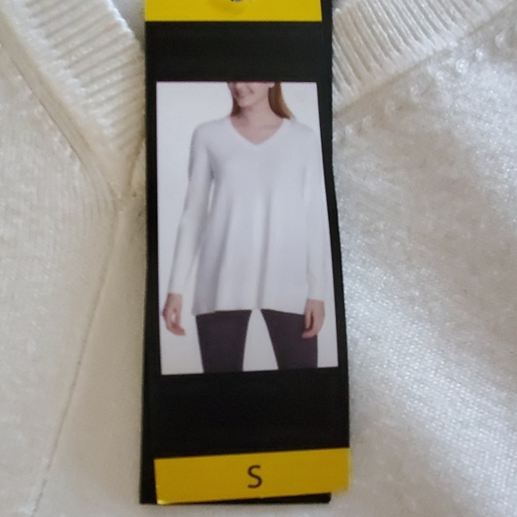 DKNY Cozy Long Sweater - Picture 2 of 5